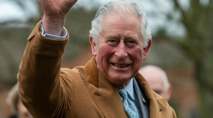 Θετικός στον κορωνοϊό και ο Πρίγκιπας Κάρολος