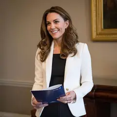 Kate Middleton: Σε ρόλο barista για τα μάτια του πρίγκιπα William