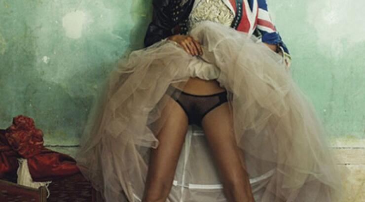 Είναι η Kate Moss χρυσάφι για τον οίκο δημοπρασιών Christie