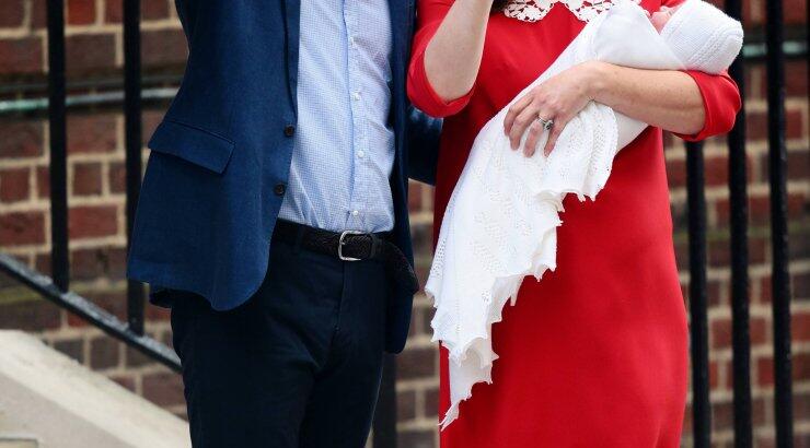 Αυτός είναι ο λόγος που η Kate Middleton παίρνει πάντα εξιτήριο από το νοσοκομείο λίγες ώρες μετά τον τοκετό!