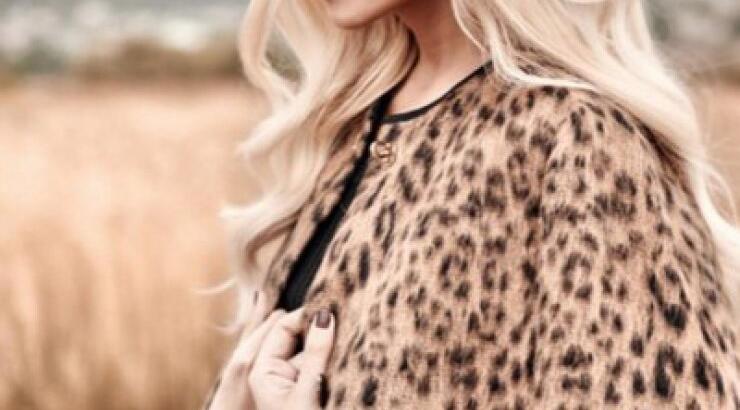 Η Καινούργιου σβήνει τον "Βασίλη" από το χέρι της