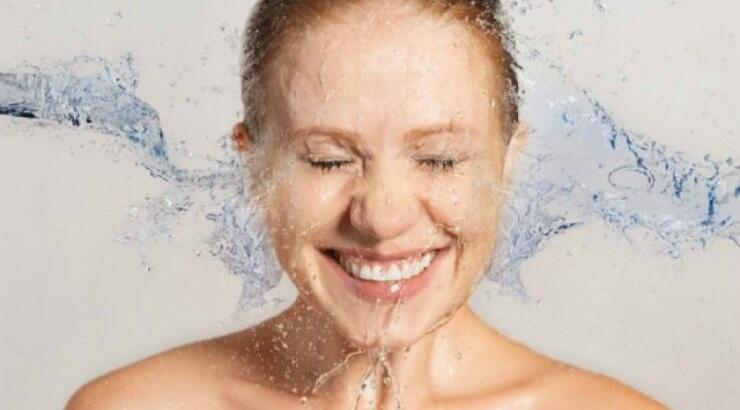 Καθαρισμός προσώπου: Γαλάκτωμα ή σαπούνι; 