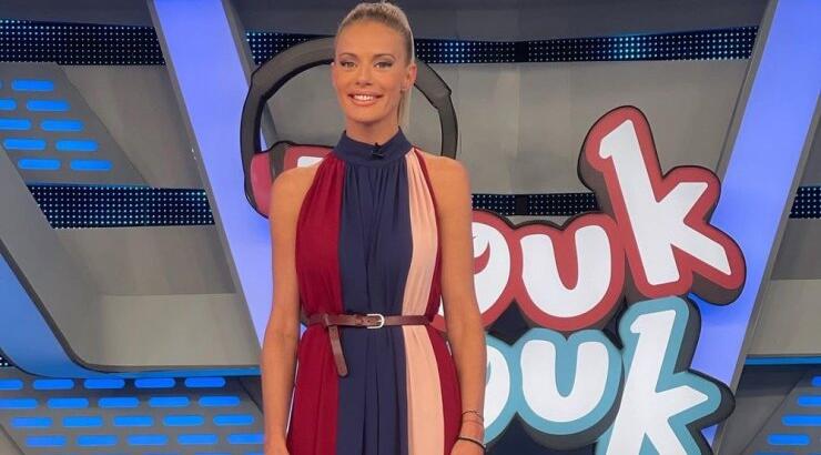 Ζέτα Μακρυπούλια: Φόρεσε το Zara παντελόνι που ταιριάζει σε όλες τις σιλουέτες