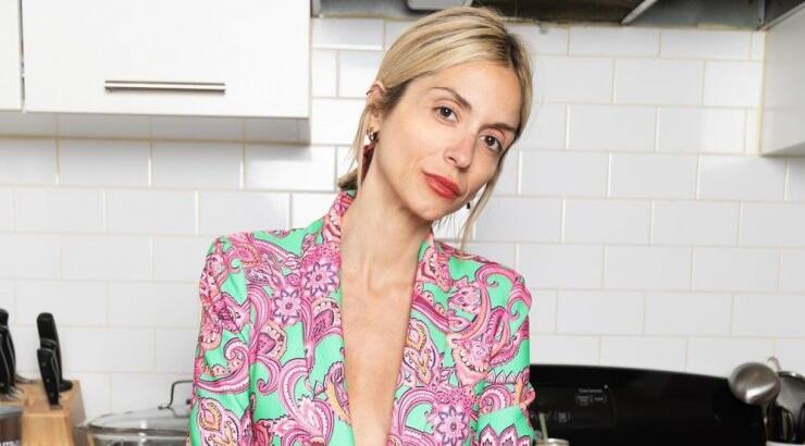 Βρήκαμε το αγαπημένο φόρεμα της Σοφίας Καρβέλα