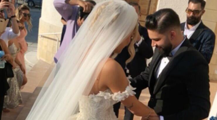 Αντρέας Λέοντας - Χριστίνα Κονναρή: Ανέβηκαν τα σκαλιά της εκκλησίας!