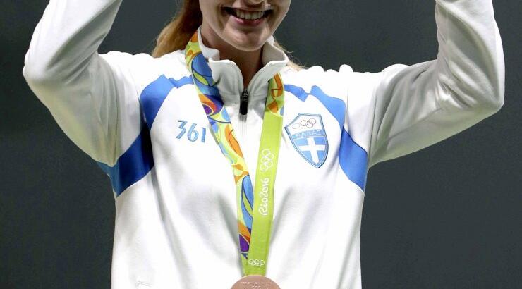 Άννα Κορακάκη: Δείτε την να χορεύει το ζεϊμπέκικο της Ευδοκίας μόλις έφτασε στο σπίτι της