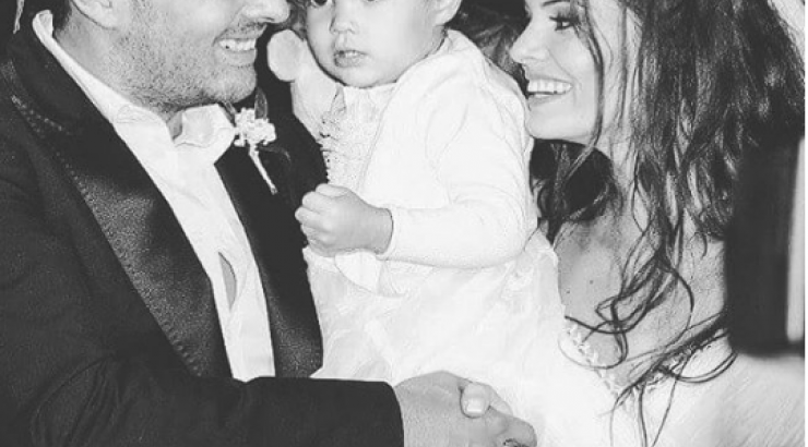 Αυτός είναι ο λόγος που είδαμε για πρώτη φορά το πρόσωπο της 10χρονης κόρης του Γιάννη Αϊβάζη και της Μαρίας Κορινθίου! [βίντεο]