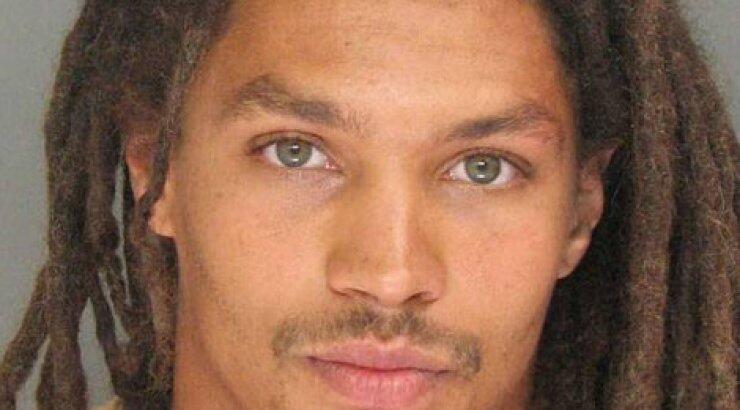 Αυτός είναι ο νέος κακοποιός που τρέλανε τις γυναίκες στο Twitter 