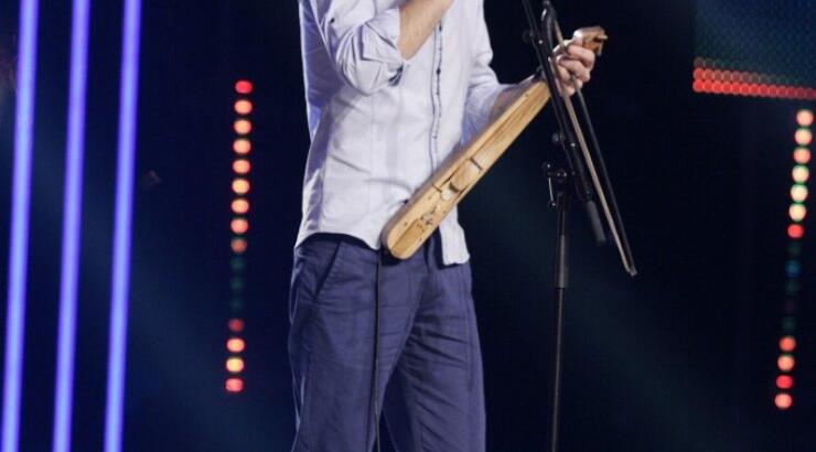 The Voice 2: Ο Κώστας Αγέρης με ποντιακό κομμάτι έκανε όλους τους coaches να γυρίσουν