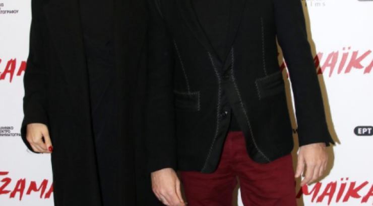 Τα δημόσια φιλιά του Κωστή Μαραβέγια στην Τόνια Σωτηροπούλου! [εικόνες]