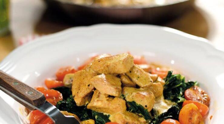 Φιλέτο κοτόπουλου με πάπρικα, ξύσμα λεμονιού και γιαούρτι