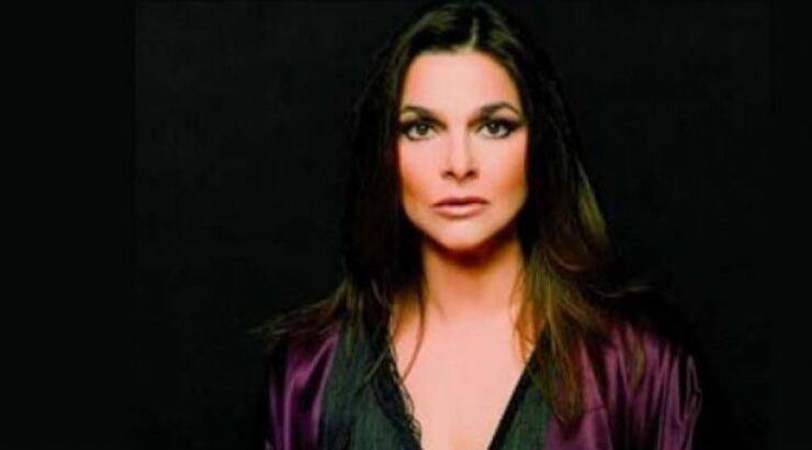  Η απάντηση της Κούκα στο δημοσίευμα που την θέλει να υπέστη ισχυρό σοκ, μετά τον θάνατο της μητέρας της