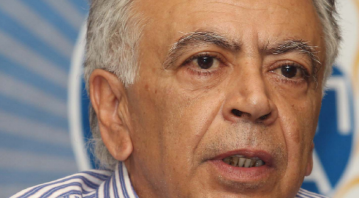 Κωστάκης Κουτσοκούμνης: Αγκαλιές, φιλιά και πιασμένος χέρι-χέρι με την σύντροφο του!