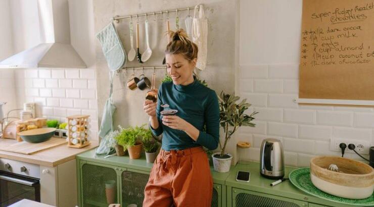 4 tips για να οργανώσετε την κουζίνα σας έτσι ώστε να κάνετε πιο σωστές διατροφικές επιλογές