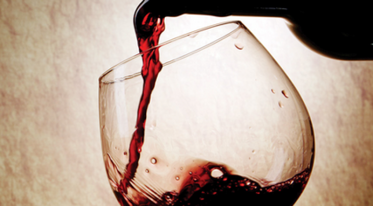 100 κρασιά από όλο τον κόσμο σας περιμένουν να τα δοκιμάσετε! 