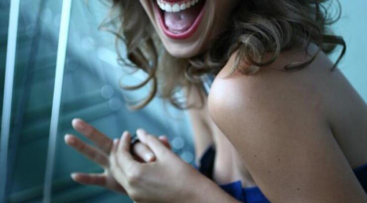 Κρίστη Παπαδοπούλου: Δείτε την στο κρεβάτι χωρίς ίχνος μακιγιάζ!