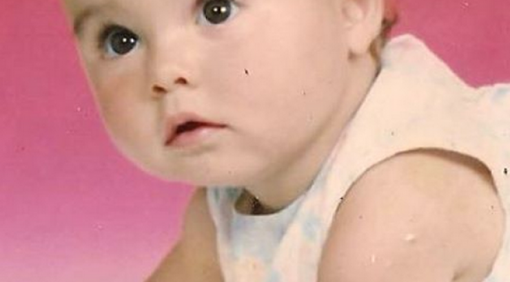 Ποια επώνυμη Κύπρια είναι το κοριτσάκι στη φωτογραφία;