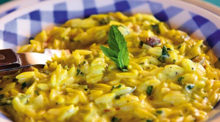 Κριθαράκι με γιαούρτι και σαφράν