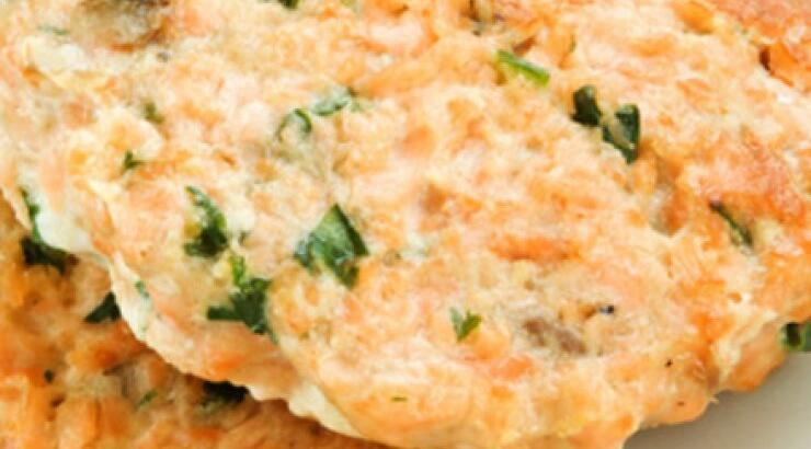 Κροκέτες σολομού με καμαμπέρ