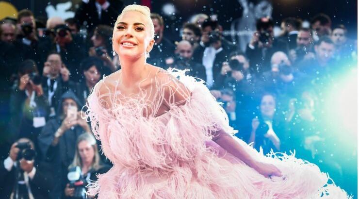 Lady Gaga: Το πρόσωπο του νέου αρώματος Voce Viva του οίκου Valentino