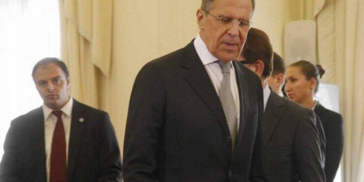O Σεργκέι Λαβρόφ στέλνει σαφή μηνύματα απο την Κύπρο 