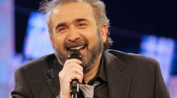 Ο Λάκης Λαζόπουλος στις οθόνες μας ως το 2014!