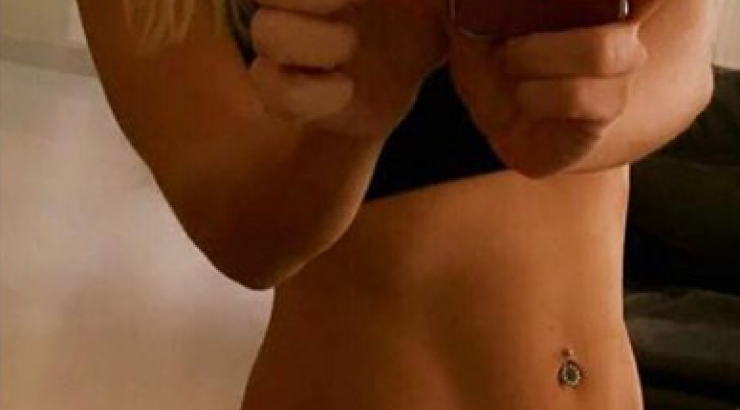 Πάθαμε πλάκα! Πασίγνωστη Ελληνίδα τραγουδίστρια έχασε 30 κιλά και μας δείχνει το σώμα της!