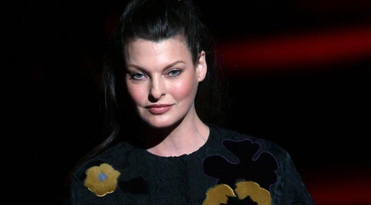 Linda Evangelista: Η αισθητική θεραπεία που την άφησε "μόνιμα παραμορφωμένη"