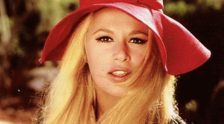 Τι αποκάλυψε 18 χρόνια μετά το θάνατο της Αλίκης ο γιατρό της...