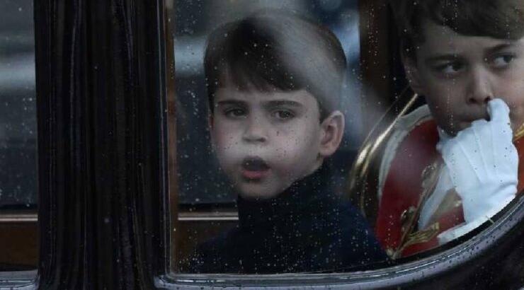 Το χασμουρητό του πρίγκιπα Louis στη στέψη που έγινε viral [εικόνα & βίντεο]