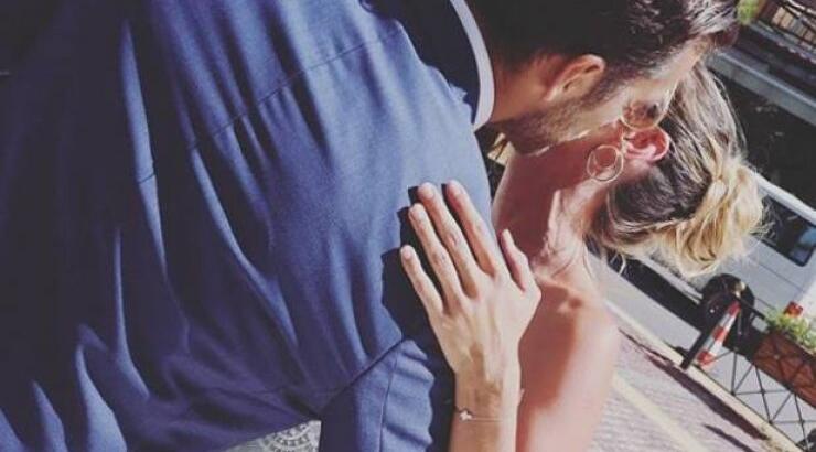 Ζευγάρι της ελληνικής showbiz πραγματοποίησε το baby shower λίγο πριν τον ερχομό του γιου τους!