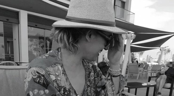 Το σχόλιο που έλαβε Κύπρια ηθοποιός και την ενόχλησε: "Α, η εύθυμη χήρα"