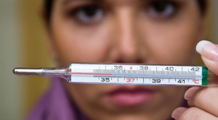  Υποθερμία: Τι μπορεί να την προκαλέσει και πώς θα την αντιμετωπίσετε 