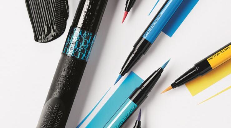 Ο οίκος Dior λατρεύει τα χρώματα στο μακιγιάζ και το αποδεικνύει με τις νέες δημιουργίες του