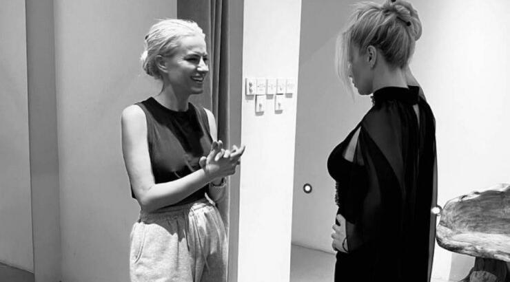 Μπακοδήμου – Ζήνα: Το τελευταίο fitting στα ρούχα στο ατελιέ της Έφης Παπαϊωάννου