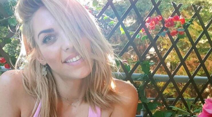 Mαντώ Γαστεράτου: Την είδαμε να τραγουδάει στο γιο της και "λιώσαμε" [βίντεο]