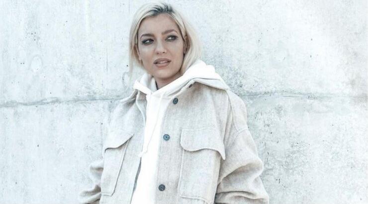 Άντρη Καραντώνη: Το μακιγιάζ που κάνει καθημερινά σε 5 μόνο λεπτά [βίντεο]