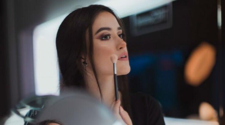 Πέντε λάθη που κάνετε στο μακιγιάζ και σας κάνουν να δείχνετε πιο κουρασμένες!