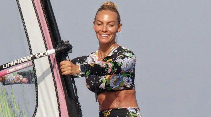 Ιωάννα Μαλέσκου: Για θαλάσσια σπορ με τον σύντροφό της! [εικόνες]