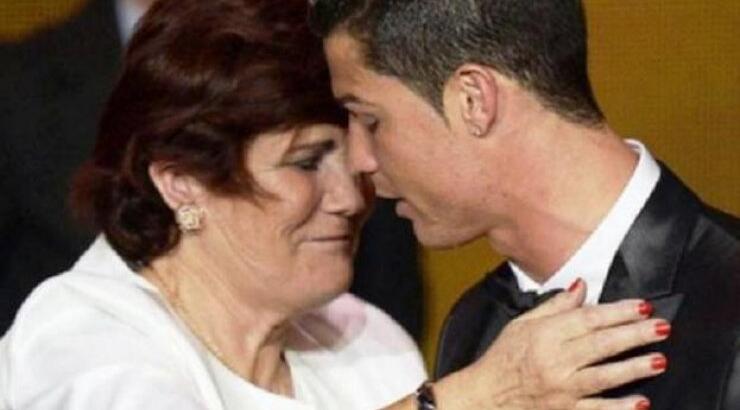 Χειροπέδες πέρασαν στη μητέρα του Κριστιάνο Ρονάλντο στο αεροδρόμιο της Μαδρίτης