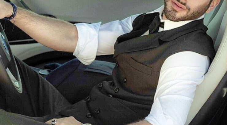 Μάνος Ιωάννου: Είναι αυτή η κουκλάρα η νέα του σύντροφος; [εικόνα]