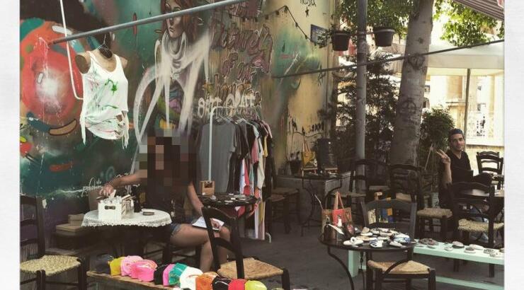 Κύπρια ηθοποιός πουλάει τις δημιουργίες της στο κέντρο της Λευκωσίας!