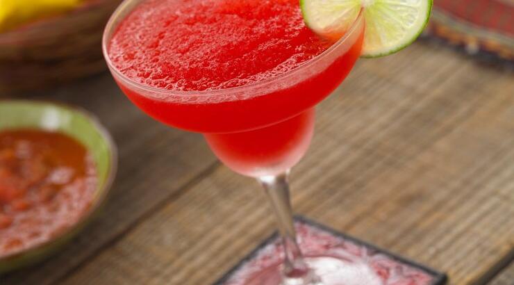 Τα 4 καλοκαιρινά ποτά που αδυνατίζουν