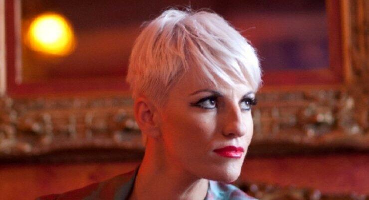 Μαρία Εγγλέζου: Η σύζυγος του Μιχάλη Ιατρόπουλου στο «The Voice» [βίντεο]