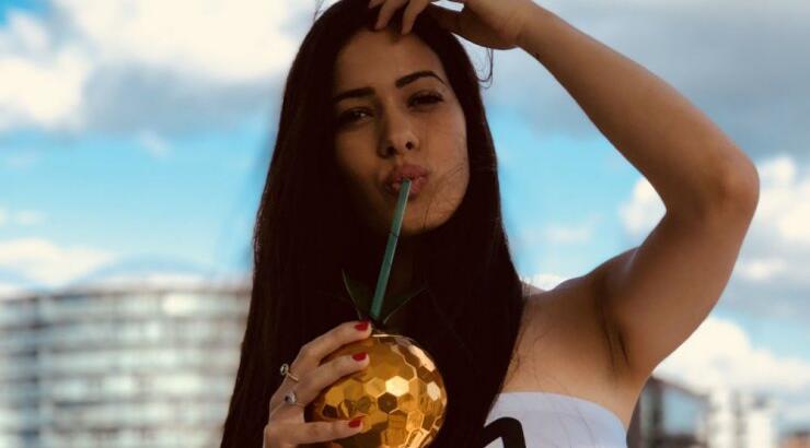 Με άκρως καλοκαιρινή διάθεση στο μπαλκόνι του σπιτιού μου στην Κοπεγχάγη!