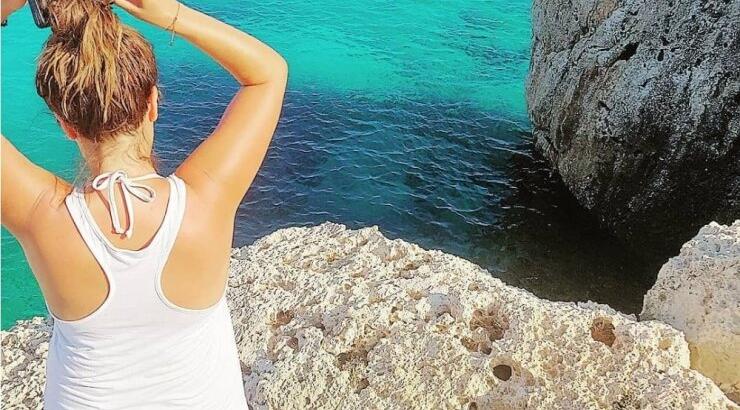 Κύπρια παρουσιάστρια καταγγέλλει δημόσια πρόσωπο των media: “Θέλω να σου προκαλέσω οργασμό”