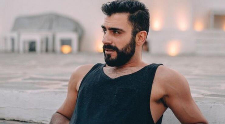 Μαρίνος Κόνσολος: Ποζάρει γυμνός στο instagram 