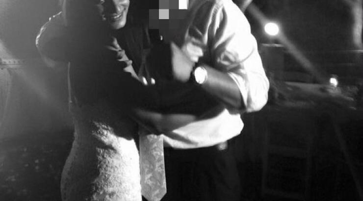 Μετά το πολύκροτο διαζύγιο του με Κύπρια socialite ανέβηκε τα σκαλιά της εκκλησίας