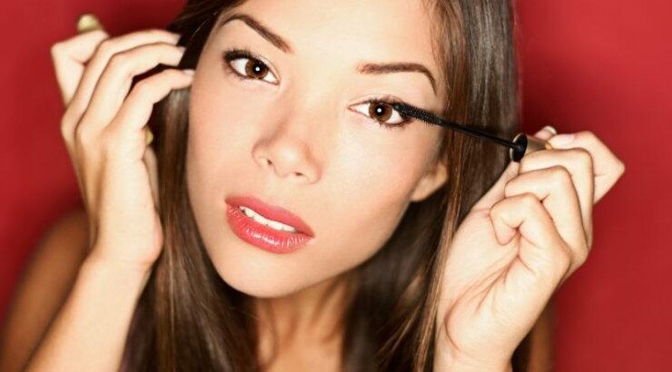 Μαγικά tricks για μακριές και πυκνές βλεφαρίδες χωρίς extension!