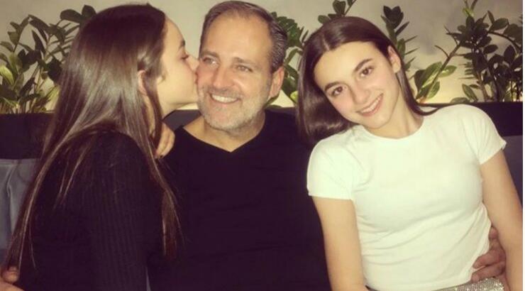 Μαξ Τρίγκας: Δείτε πως ευχήθηκε στις δίδυμες κόρες της συντρόφου του, Έφης Παπαιωάννου